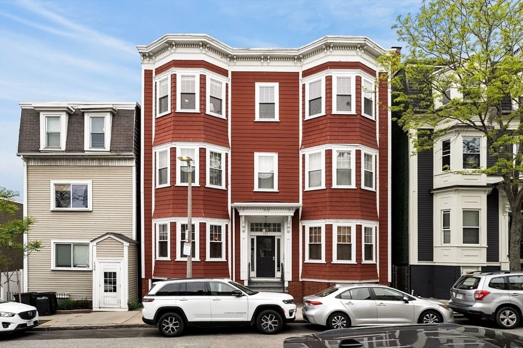 Condominium at 133 I St # 3, Boston MA 02127, photo 20 of 21