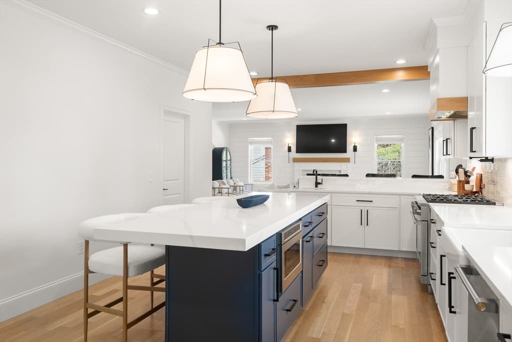 Single Family Residence at 1 Rogers Brook East, Andover MA 01810, photo 6 of 31