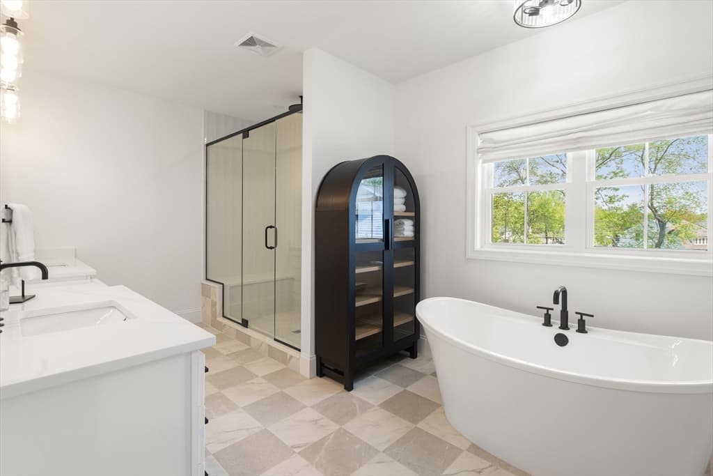Single Family Residence at 1 Rogers Brook East, Andover MA 01810, photo 16 of 31