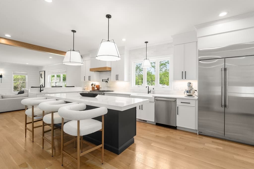 Single Family Residence at 1 Rogers Brook East, Andover MA 01810, photo 5 of 31