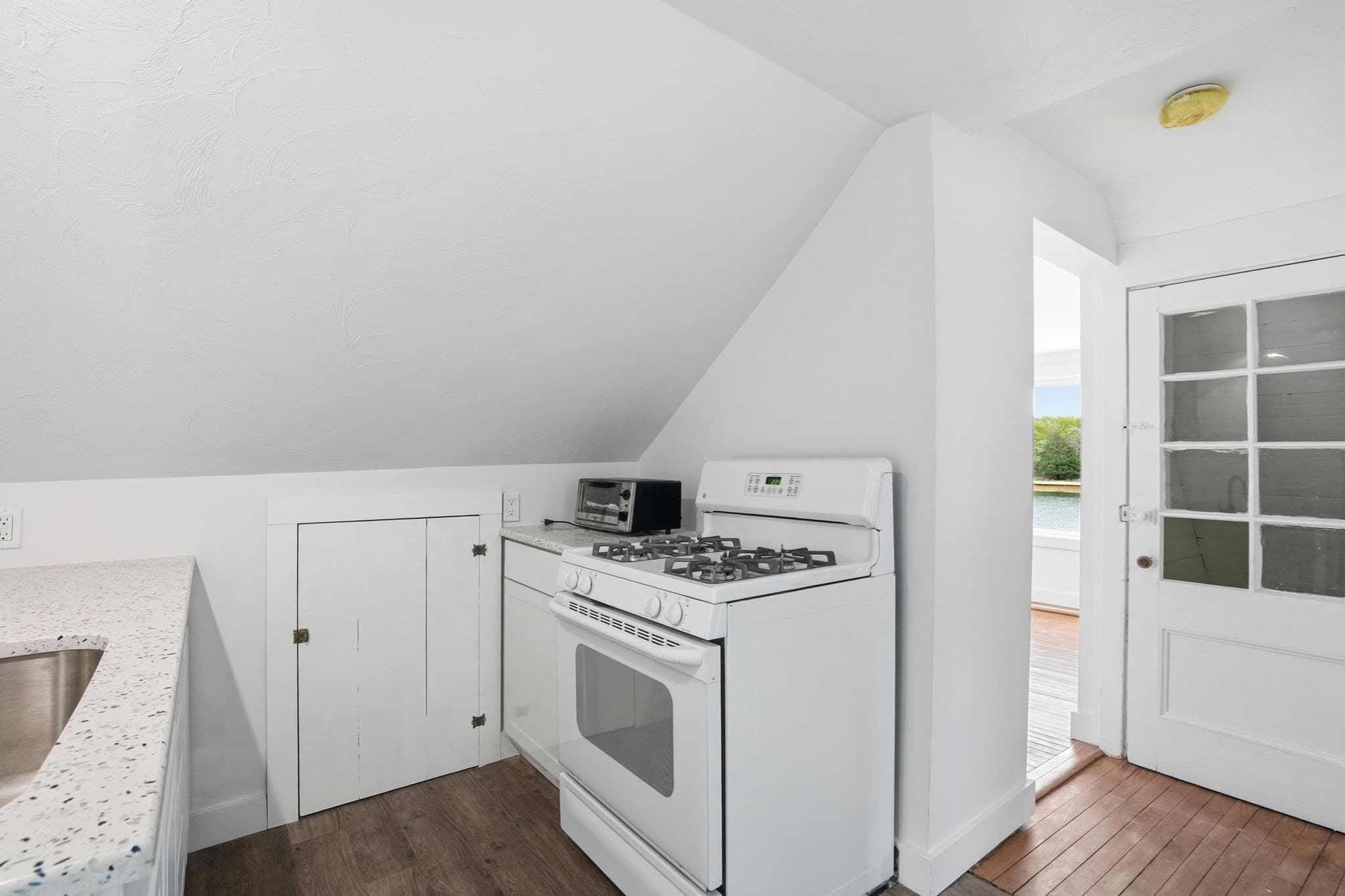 Single Family Residence at 63 Oakdale Ave, Marion MA 02738, Marion, photo 17 of 30