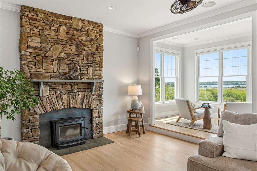 Single Family Residence at 3333 Main Road, Tiverton RI 02878, Tiverton, photo 12 of 42