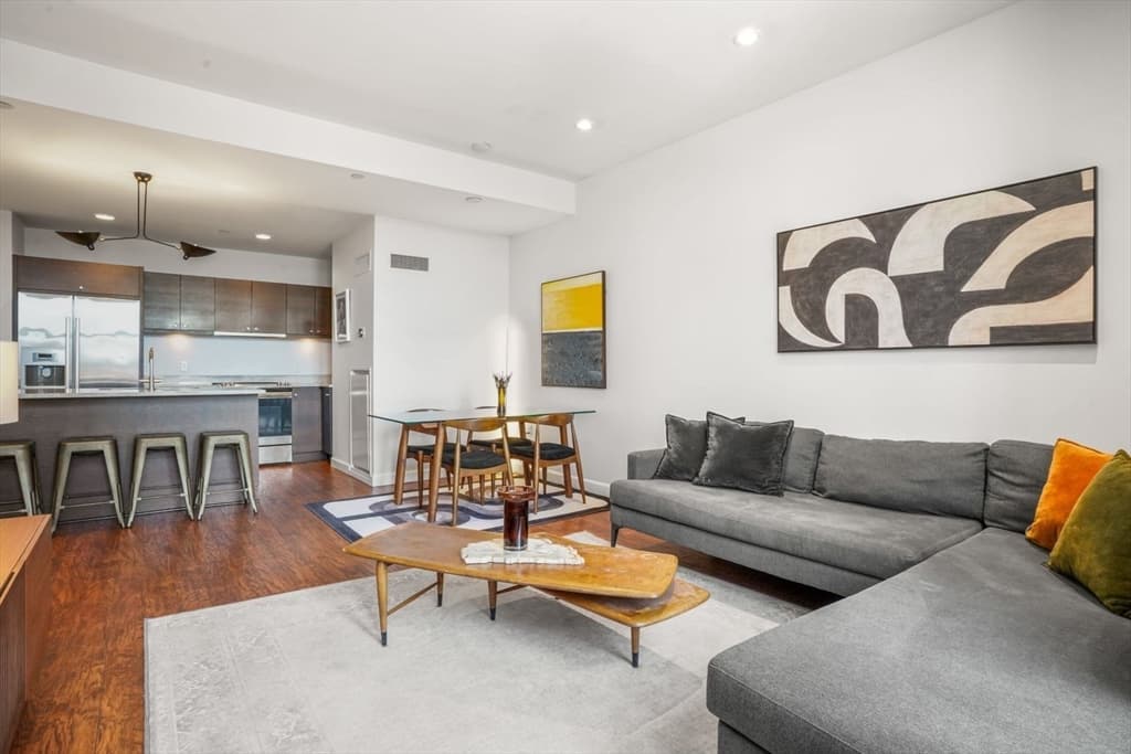 Condominium at 285 Columbus Ave # 801, Boston MA 02116, photo 2 of 20