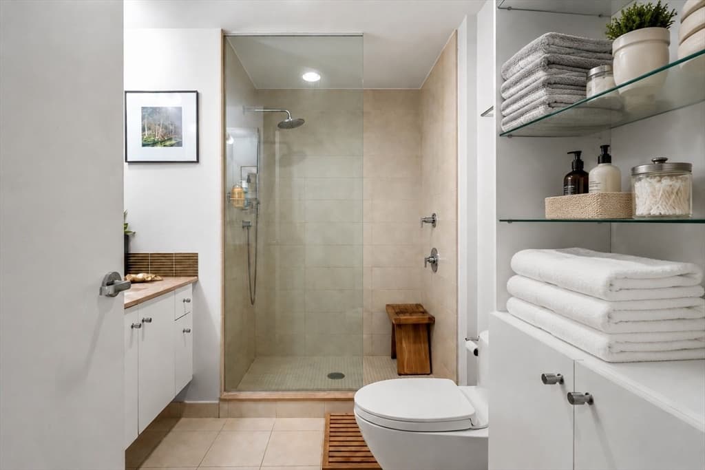 Condominium at 285 Columbus Ave # 801, Boston MA 02116, photo 10 of 20