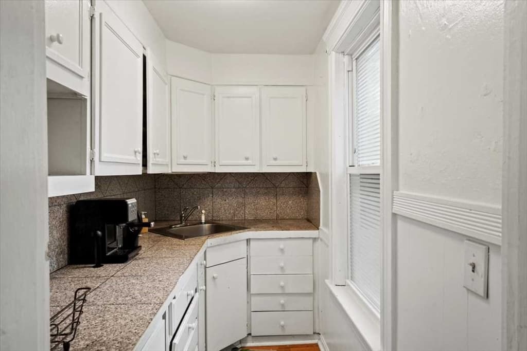 3 Wallace St, Worcester MA 01605 photo 13