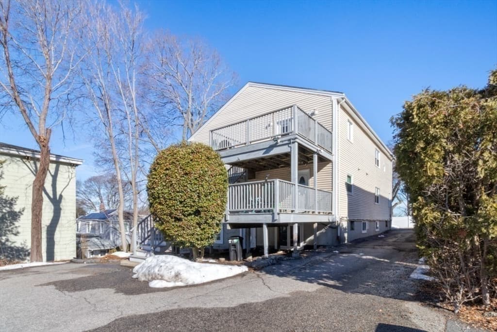 3 Family at 47 Dighton St, Boston MA 02135, photo 14 of 19