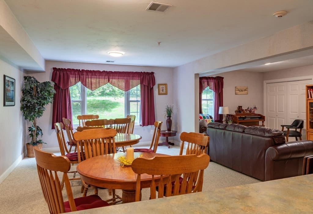 Condominium at 24 Greenleaves # 416, Amherst MA 01002, Amherst, photo 13 of 17