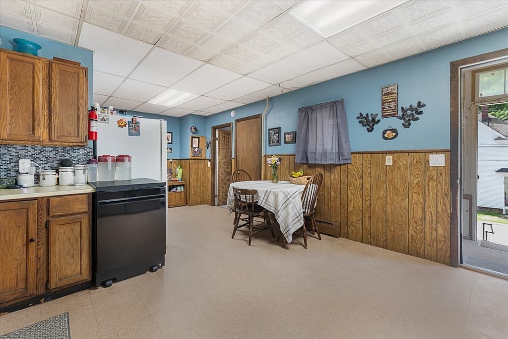 Single Family Residence at 10 Kelton St, Orange MA 01364, Orange, photo 13 of 29