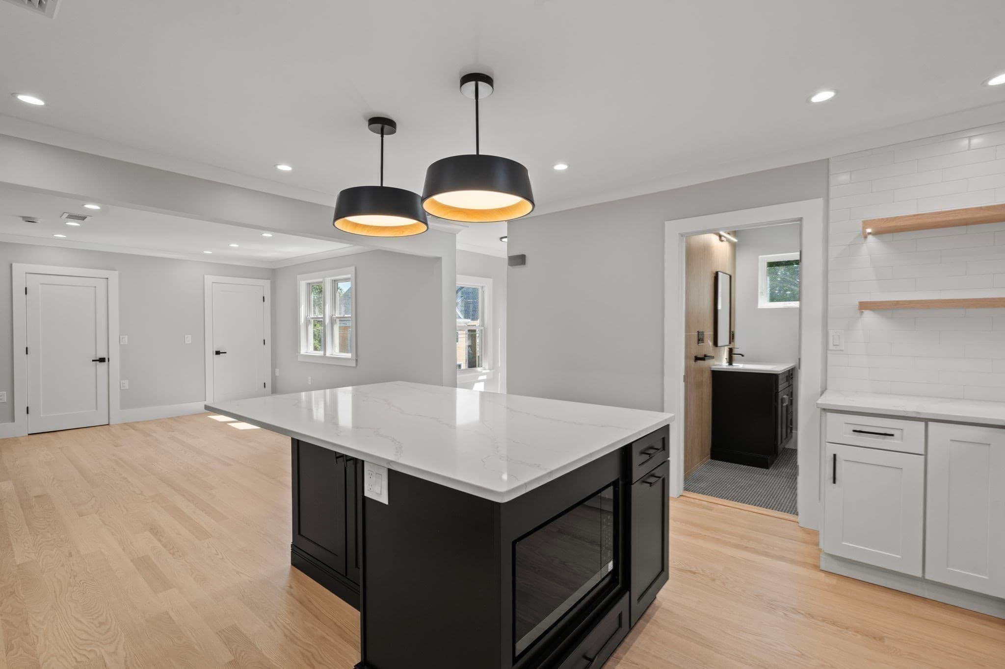 Condominium at 29 Hanson St # 2, Somerville MA 02143, photo 7 of 42