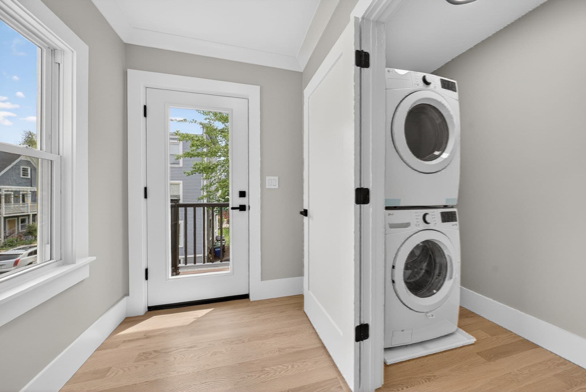 Condominium at 29 Hanson St # 2, Somerville MA 02143, photo 11 of 42