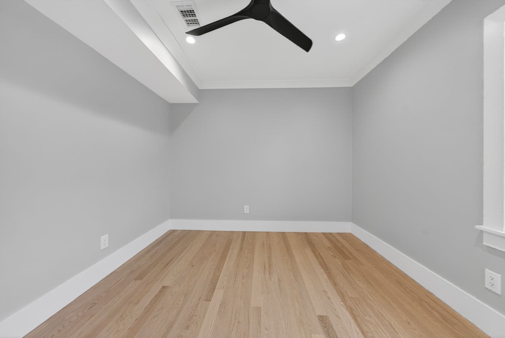 Condominium at 29 Hanson St # 2, Somerville MA 02143, photo 19 of 42