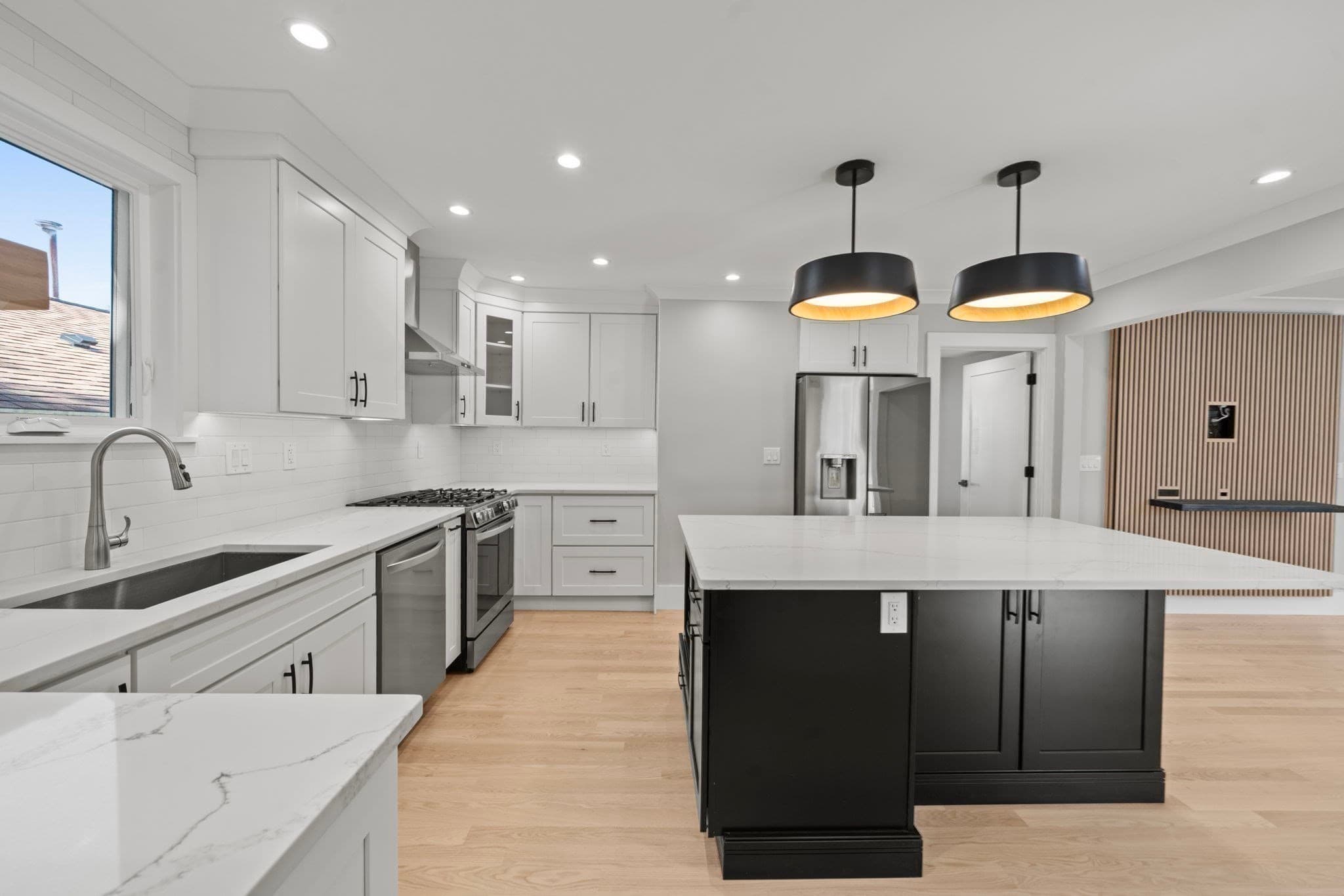 Condominium at 29 Hanson St # 2, Somerville MA 02143, photo 8 of 42