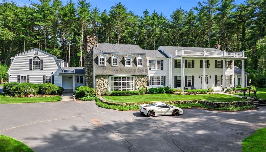 Single Family Residence at 28 Pineswamp Rd, Ipswich MA 01938, photo 2 of 40
