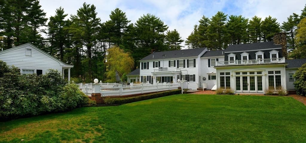 Single Family Residence at 28 Pineswamp Rd, Ipswich MA 01938, photo 5 of 40