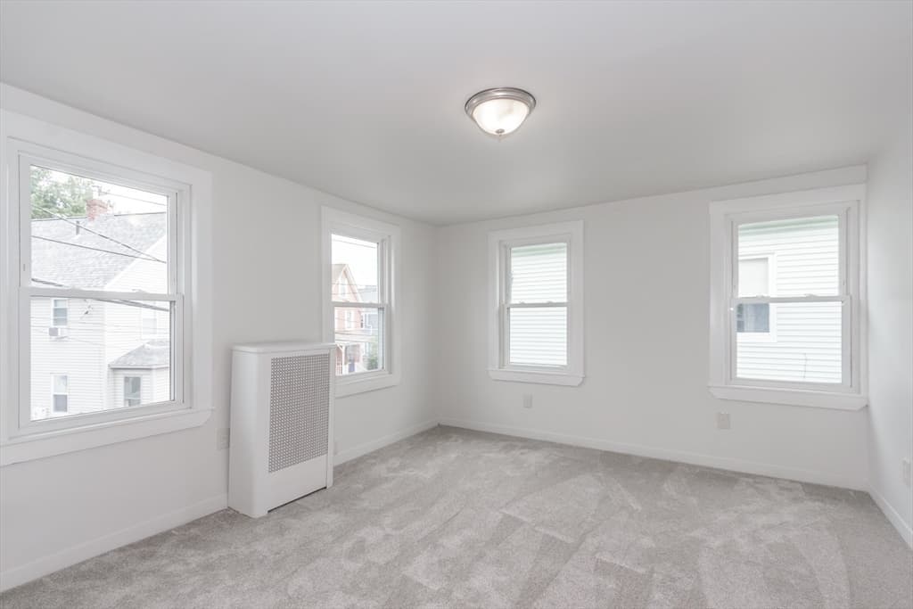Single Family Residence at 10 Elm Ct, Andover MA 01810, photo 25 of 34