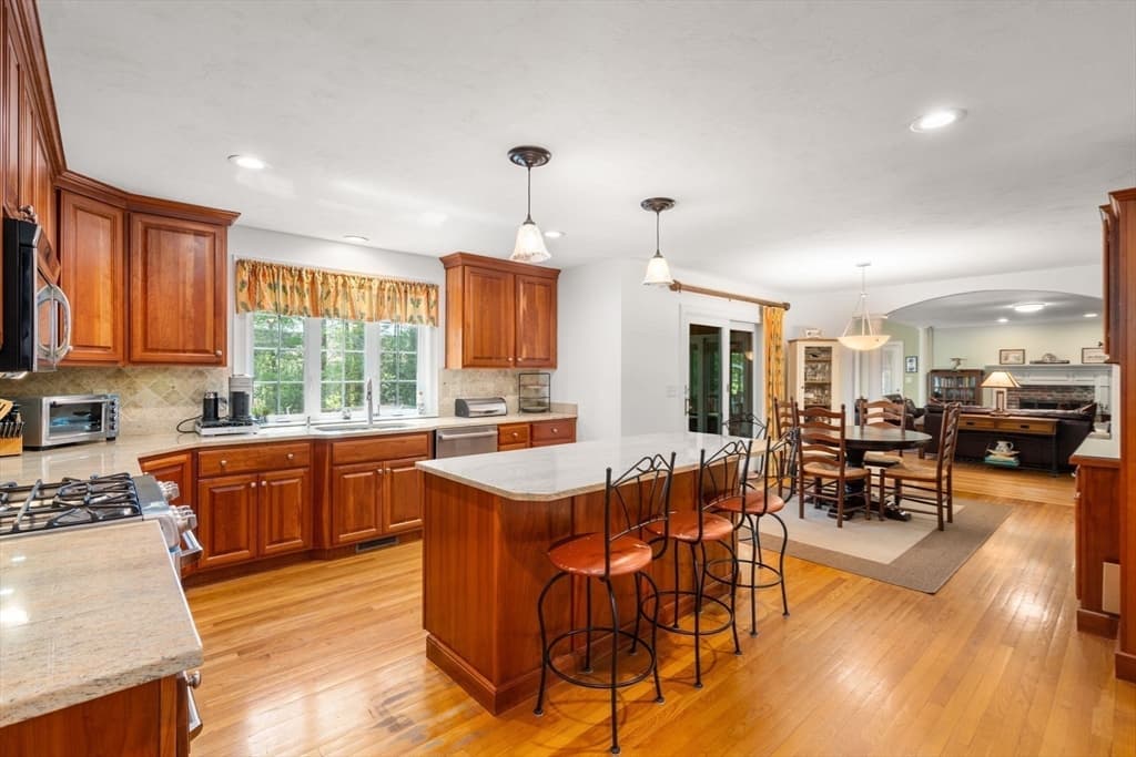 Single Family Residence at 6A Wampanoag Dr., Acton MA 01720, Acton, photo 6 of 33