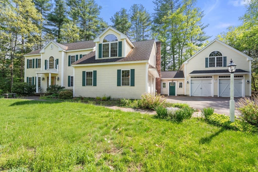 Single Family Residence at 6A Wampanoag Dr., Acton MA 01720, Acton, photo 3 of 33