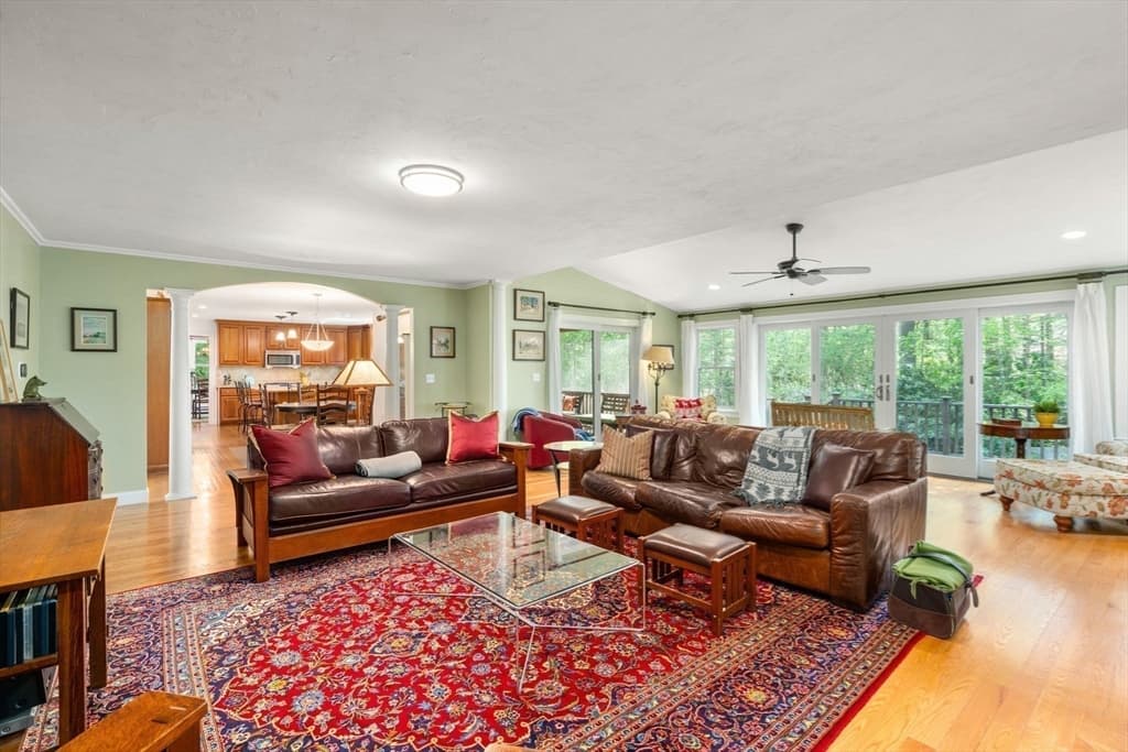 6A Wampanoag Dr., Acton MA 01720