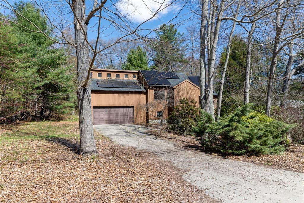 3 Rogler Farm Rd, Smithfield RI 02917