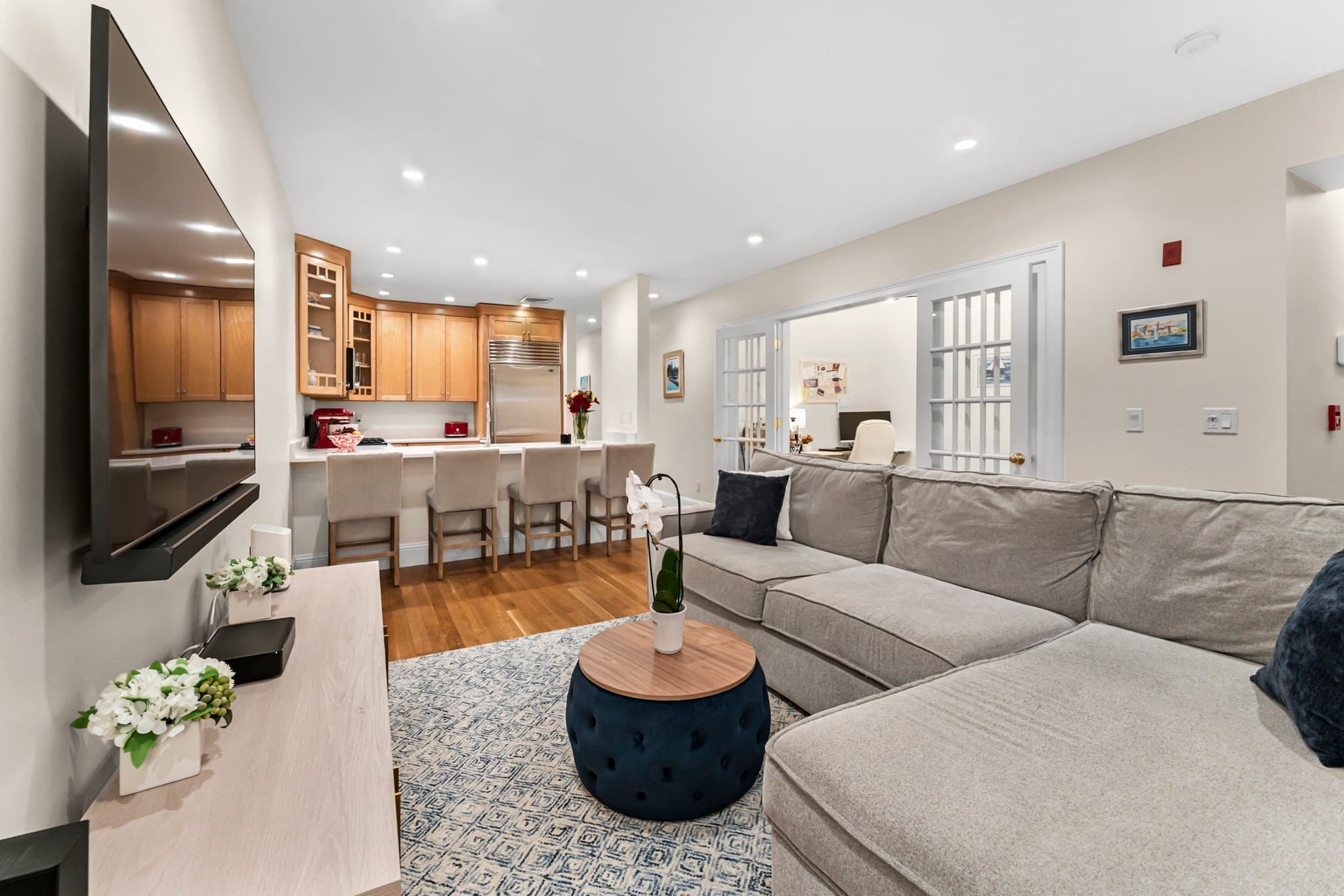 Condominium at 23 Worcester St # 1, Boston MA 02118, photo 3 of 24