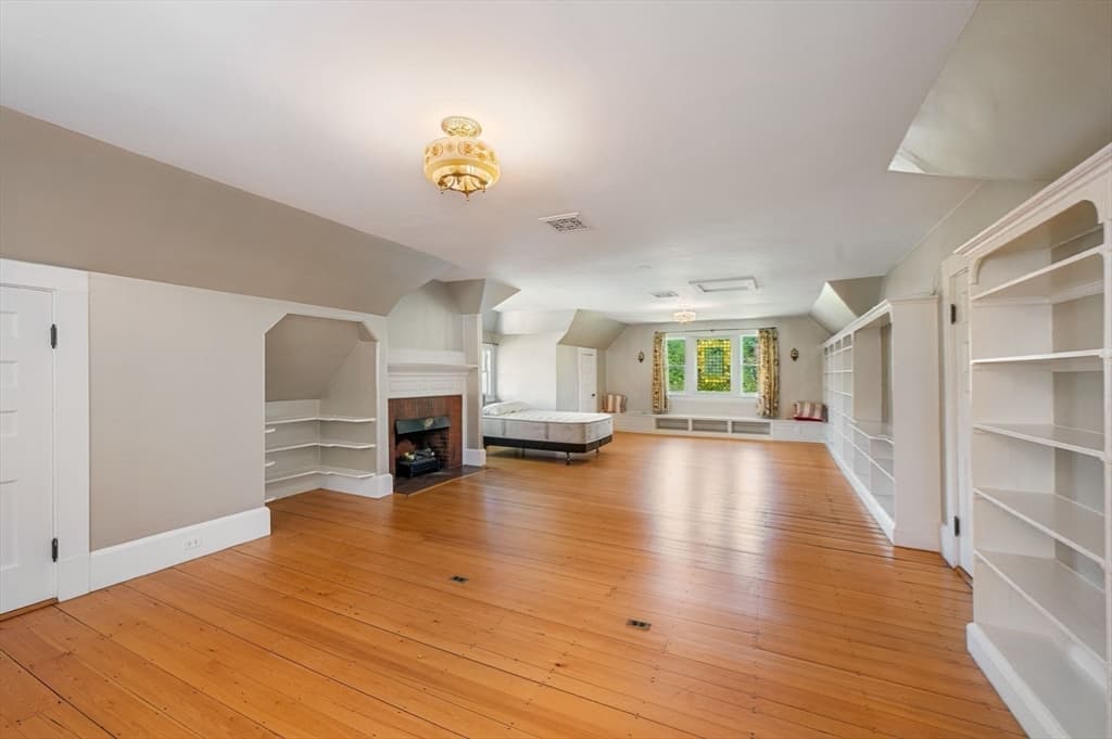 269 Kent St, Brookline MA 02446 photo 27