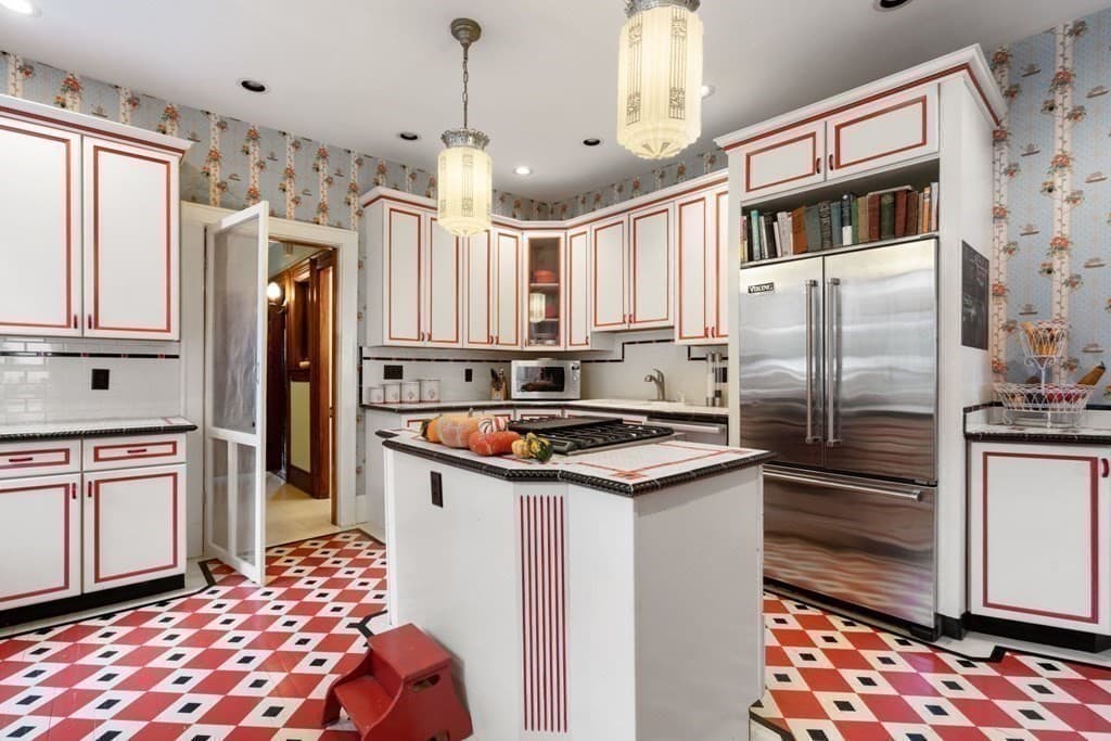 269 Kent St, Brookline MA 02446 photo 30