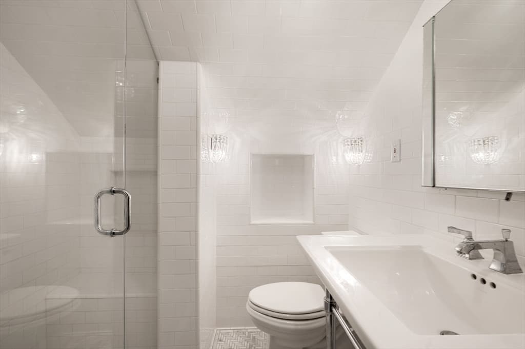 269 Kent St, Brookline MA 02446 photo 29
