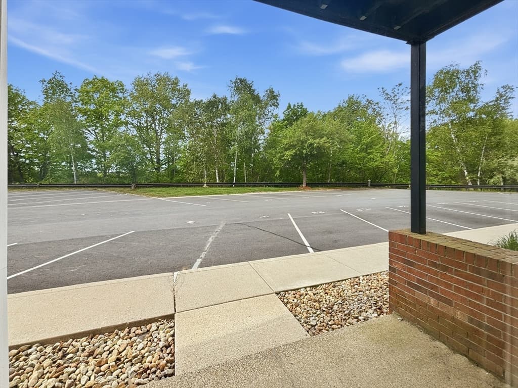 Condominium at 45 Christopher Dr # 105, Methuen MA 01844, Methuen, photo 13 of 18