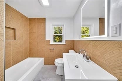Single Family Residence at 1297 Pleasant St, Weymouth MA 02189, photo 8 of 25