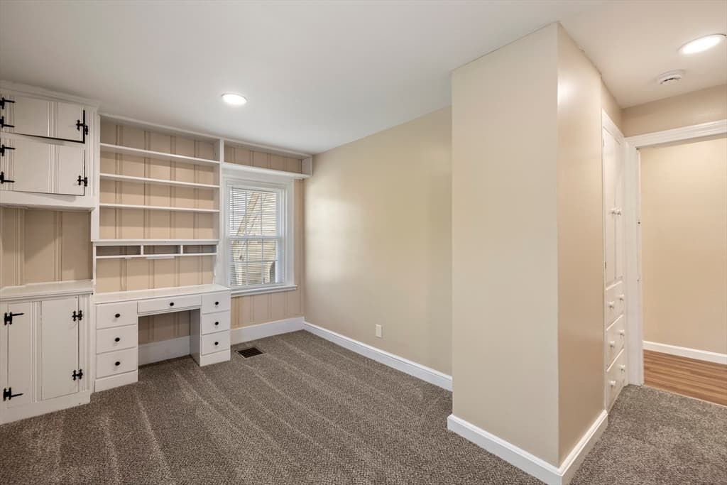 Single Family Residence at 440 N Woodstock Rd, Southbridge MA 01550, Southbridge, photo 23 of 42