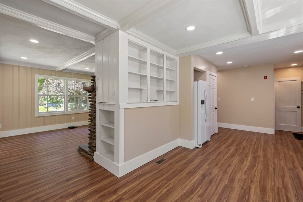 Single Family Residence at 440 N Woodstock Rd, Southbridge MA 01550, Southbridge, photo 27 of 42