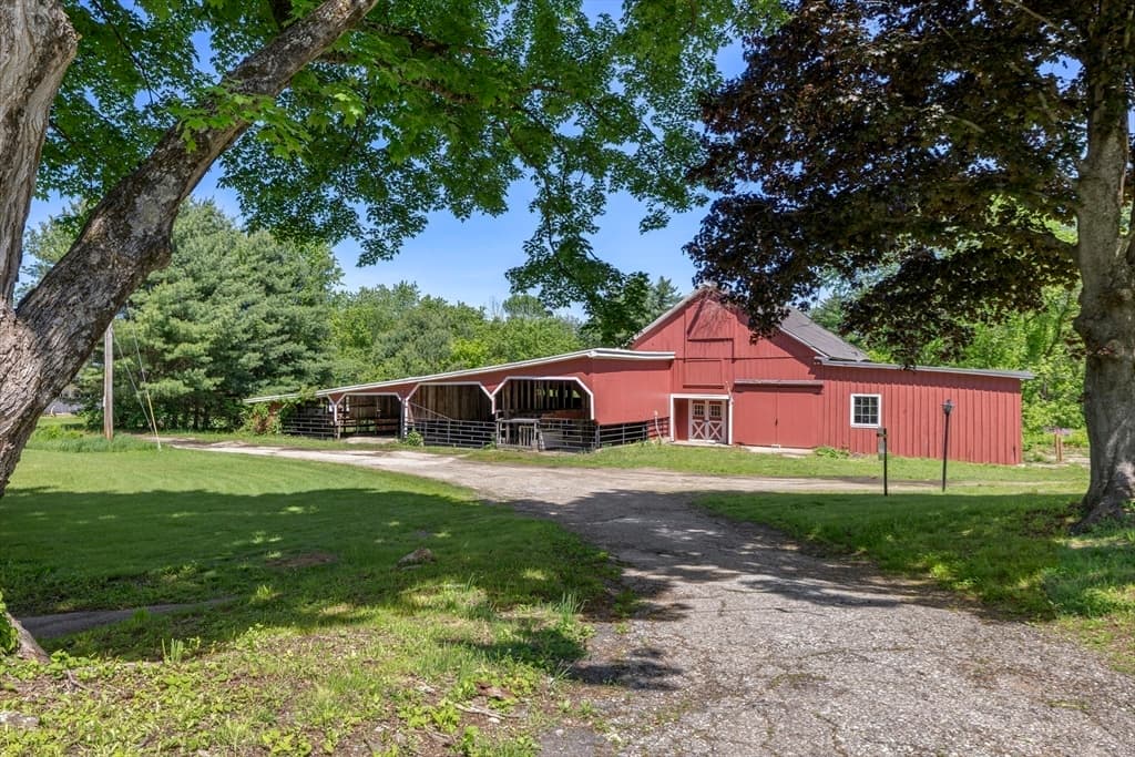 Single Family Residence at 440 N Woodstock Rd, Southbridge MA 01550, Southbridge, photo 32 of 42