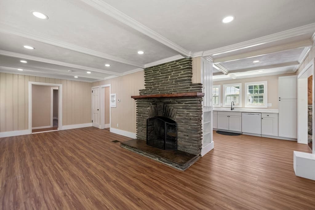 Single Family Residence at 440 N Woodstock Rd, Southbridge MA 01550, Southbridge, photo 20 of 42