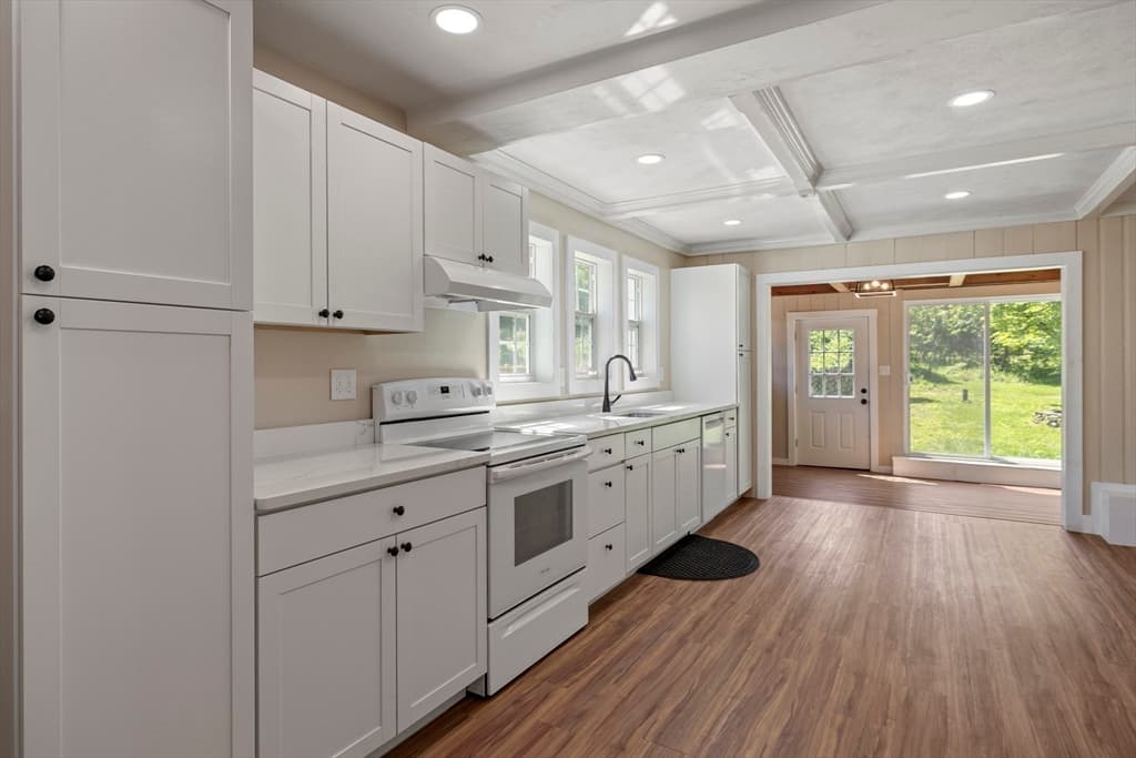 Single Family Residence at 440 N Woodstock Rd, Southbridge MA 01550, Southbridge, photo 19 of 42