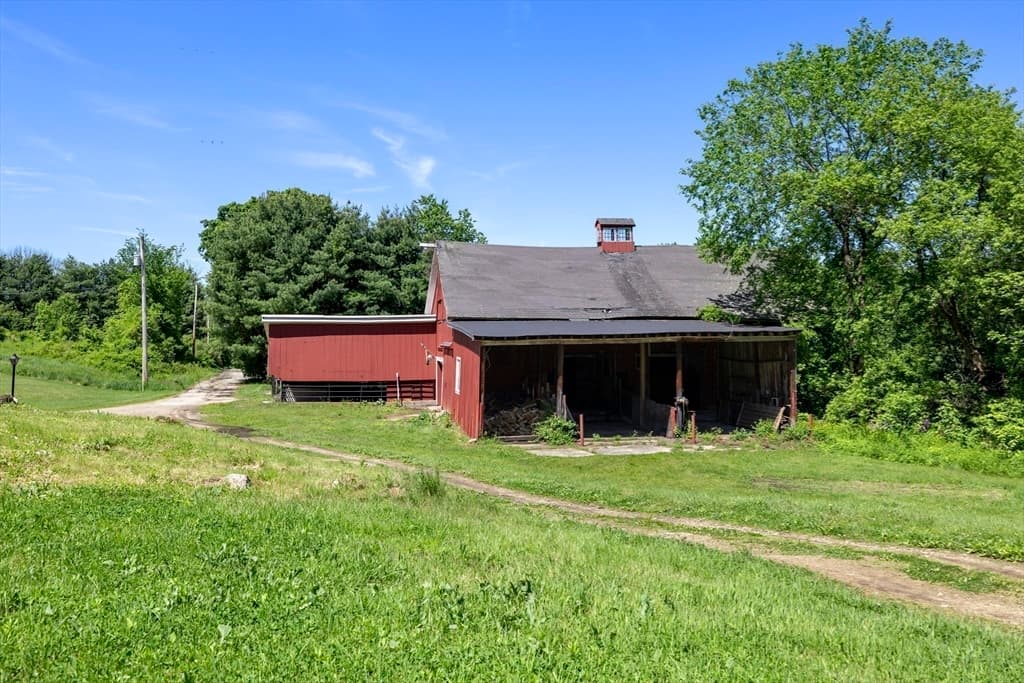 Single Family Residence at 440 N Woodstock Rd, Southbridge MA 01550, Southbridge, photo 39 of 42