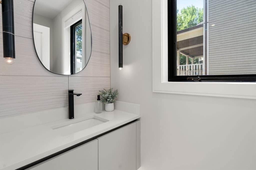 116 Thorndike St # 1A, Brookline MA 02446 photo 11