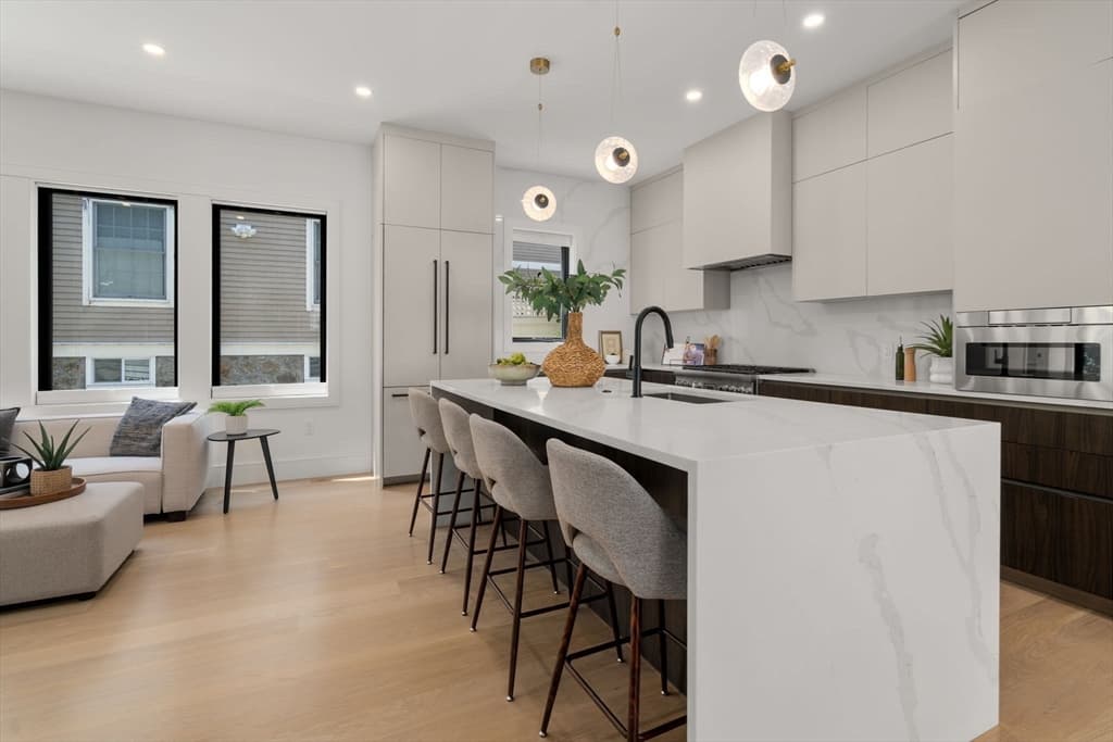 116 Thorndike St # 1A, Brookline MA 02446 photo 4