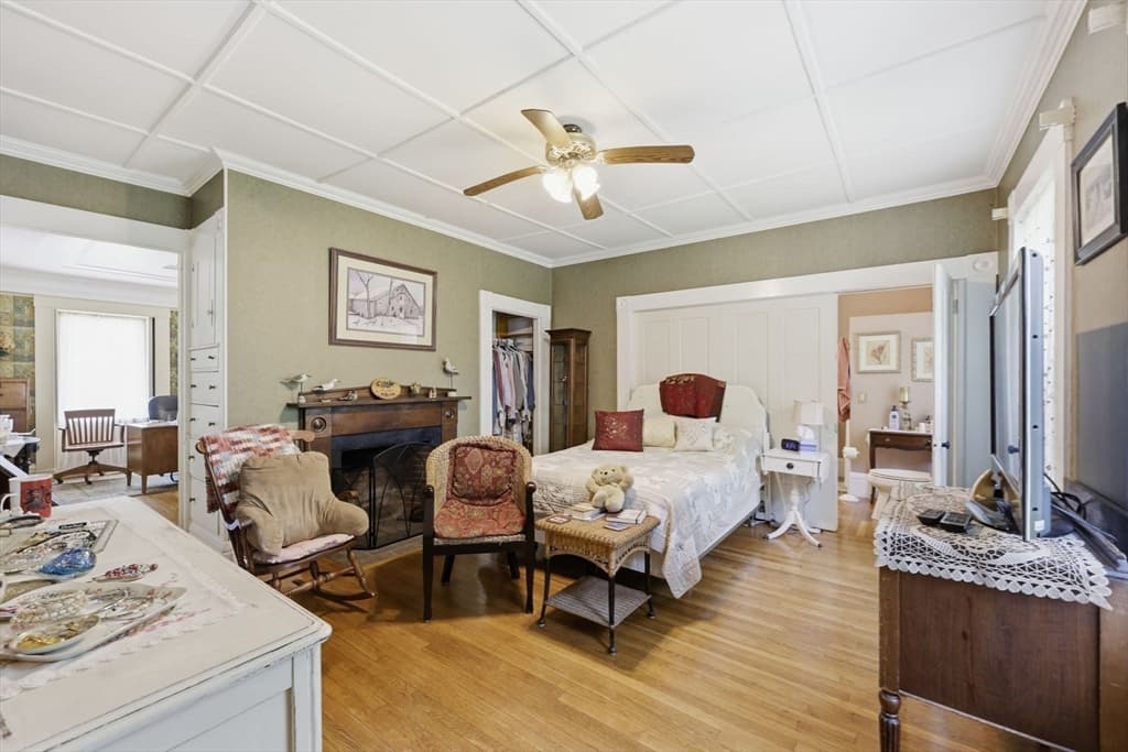 Single Family Residence at 204 Village St, Medway MA 02053, Medway, photo 11 of 42