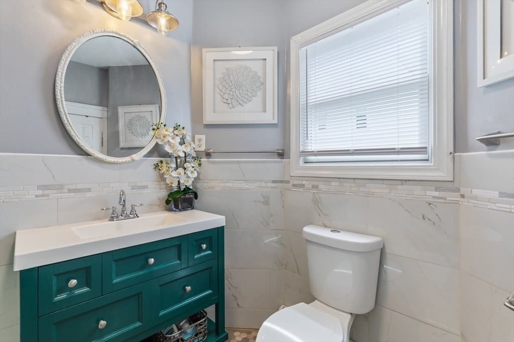 204 Harvard, Medford MA 02155 photo 17