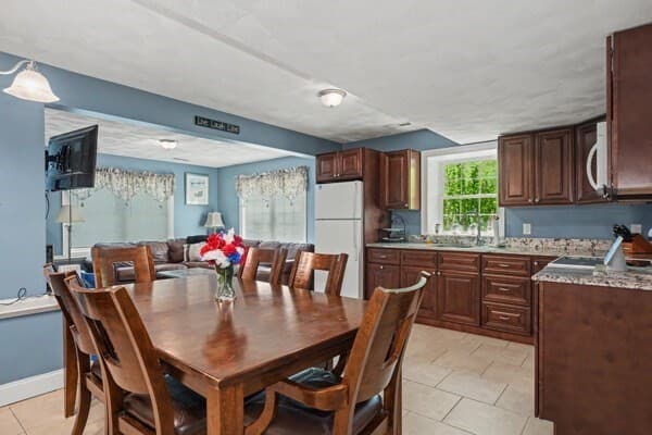 Single Family Residence at 15 Fitz Terrace, Wilmington MA 01887, photo 13 of 42