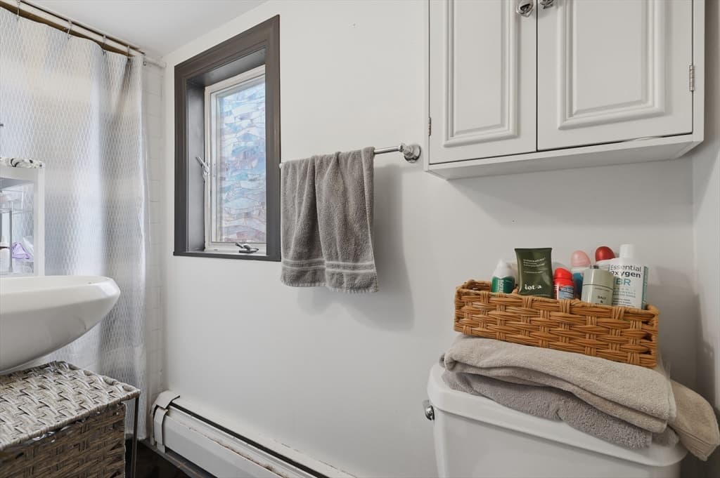 Condominium at 16 Evans Road # 2, Marblehead MA 01945, Marblehead, photo 13 of 24