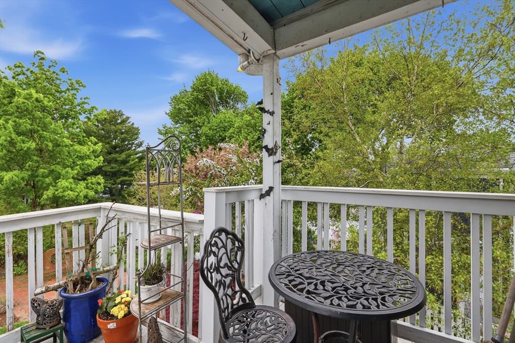 Condominium at 16 Evans Road # 2, Marblehead MA 01945, Marblehead, photo 20 of 24