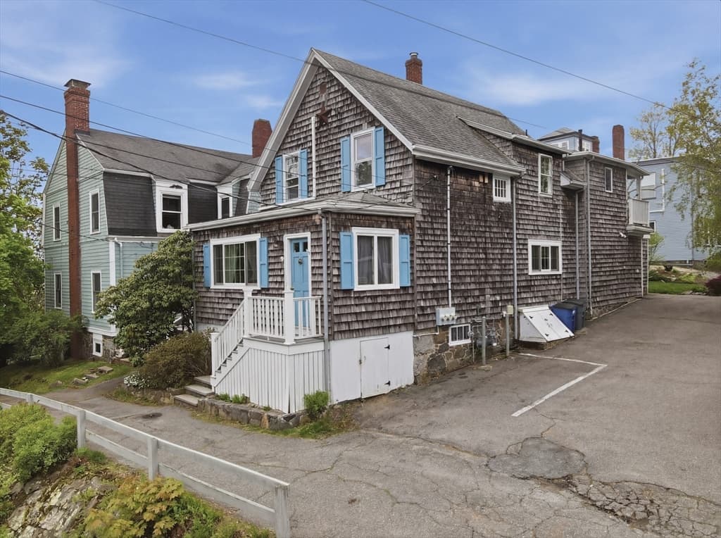 Condominium at 16 Evans Road # 2, Marblehead MA 01945, Marblehead, photo 18 of 24