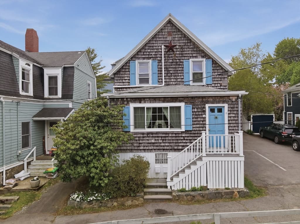 Condominium at 16 Evans Road # 2, Marblehead MA 01945, Marblehead, photo 15 of 24