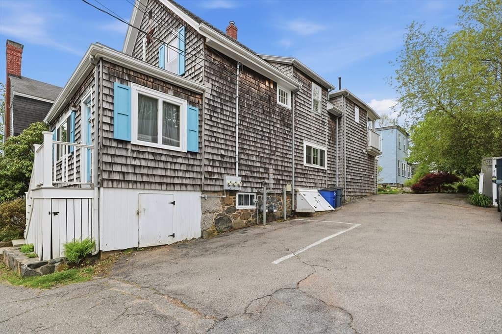 Condominium at 16 Evans Road # 2, Marblehead MA 01945, Marblehead, photo 19 of 24