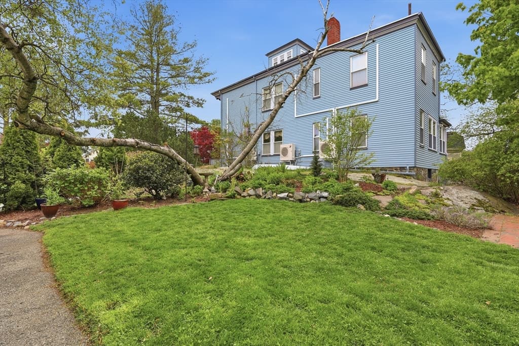 Condominium at 16 Evans Road # 2, Marblehead MA 01945, Marblehead, photo 21 of 24