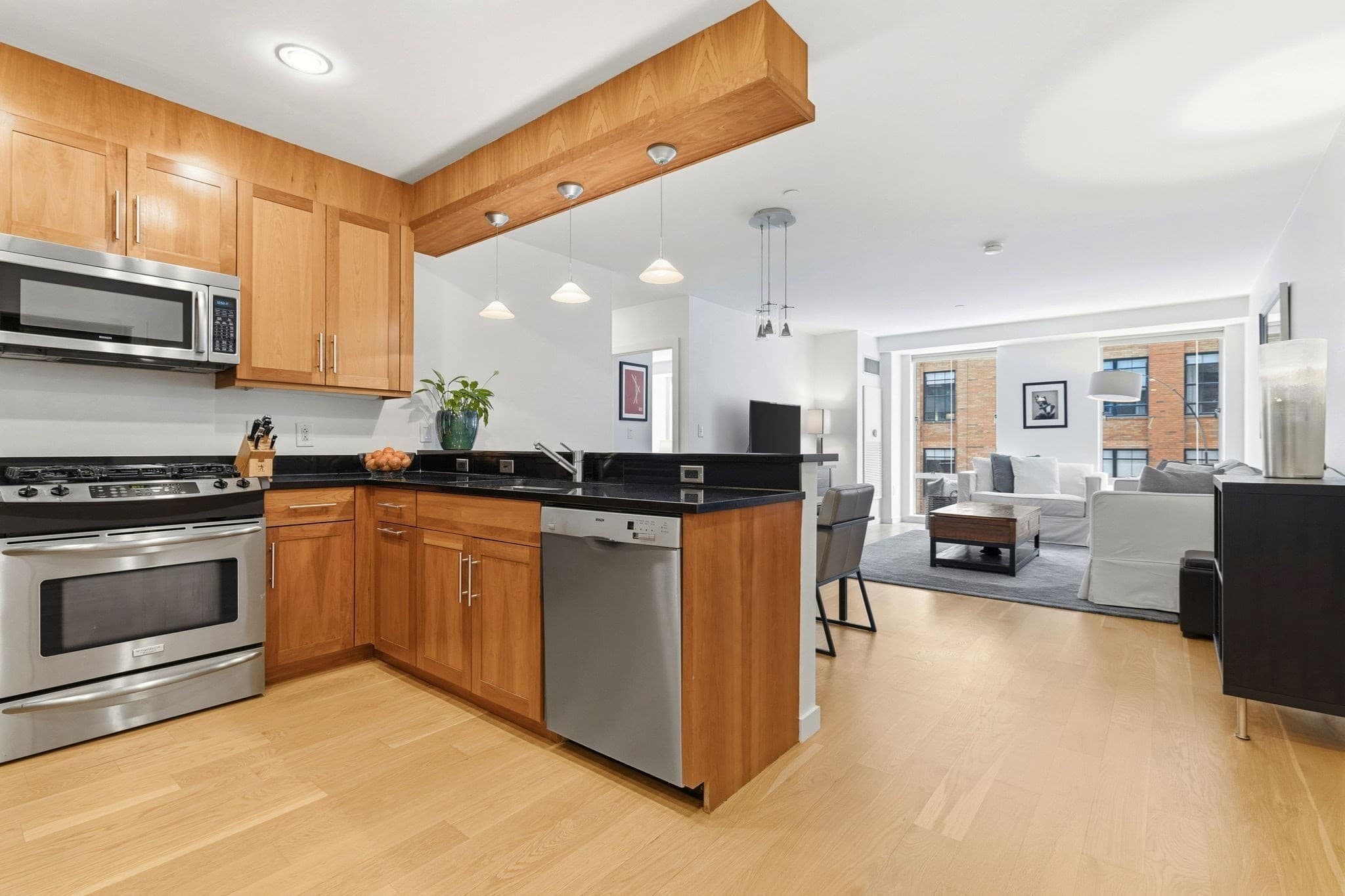 Condominium at 80 Broad St # 602, Boston MA 02110, photo 4 of 35