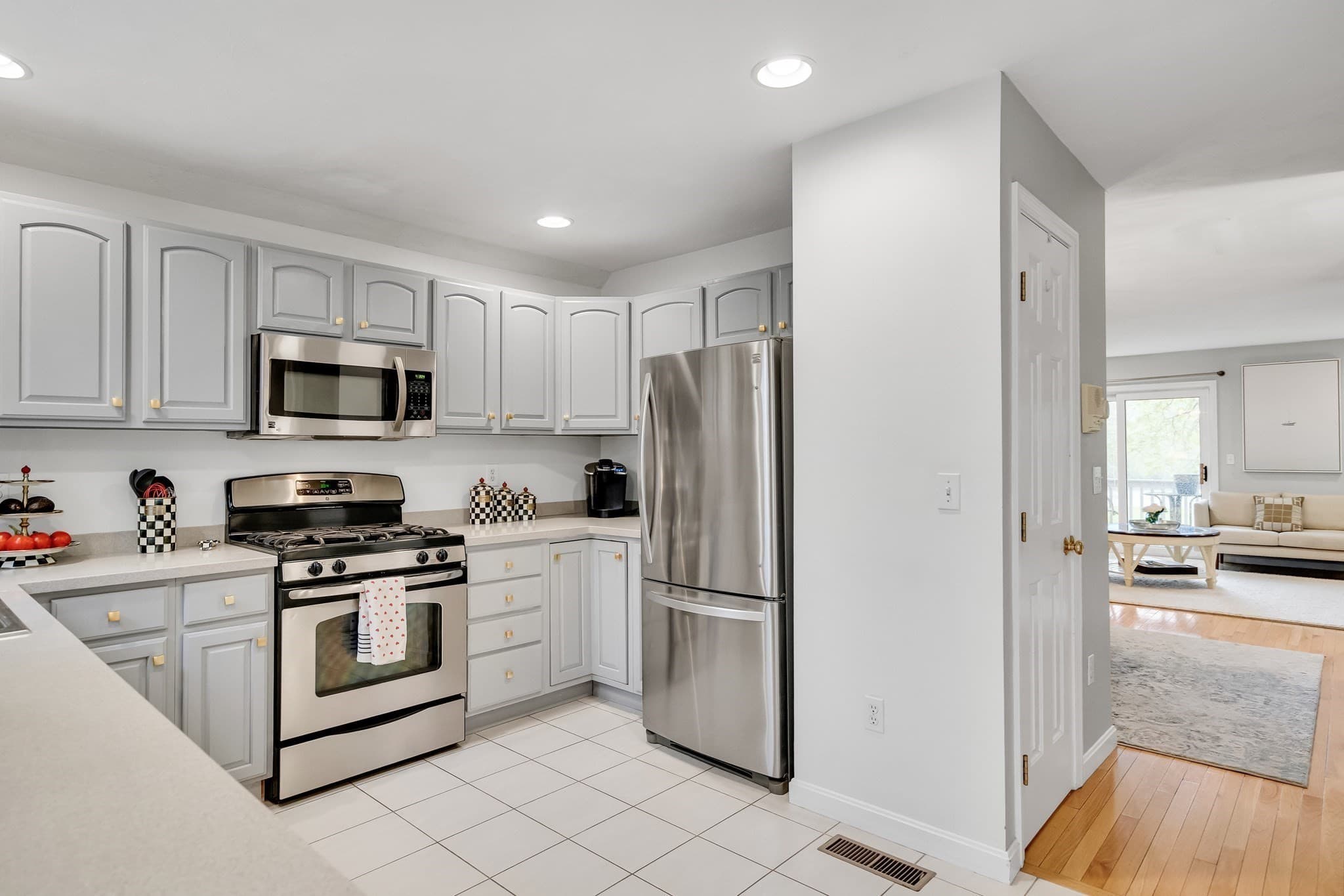Condominium at 78 Summer St # 5, Arlington MA 02474, Arlington, photo 8 of 21
