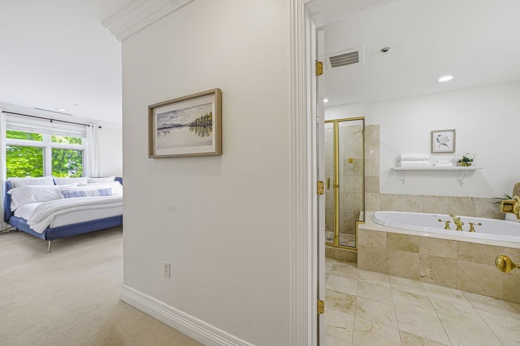630 Hammond St # 209, Brookline MA 02467 photo 27
