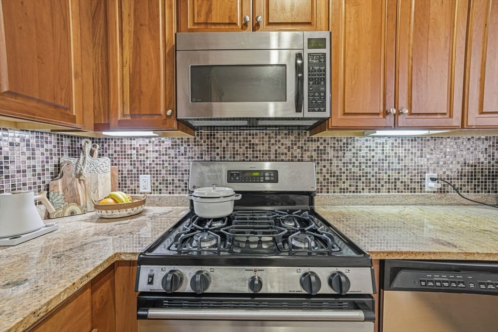 630 Hammond St # 209, Brookline MA 02467 photo 19